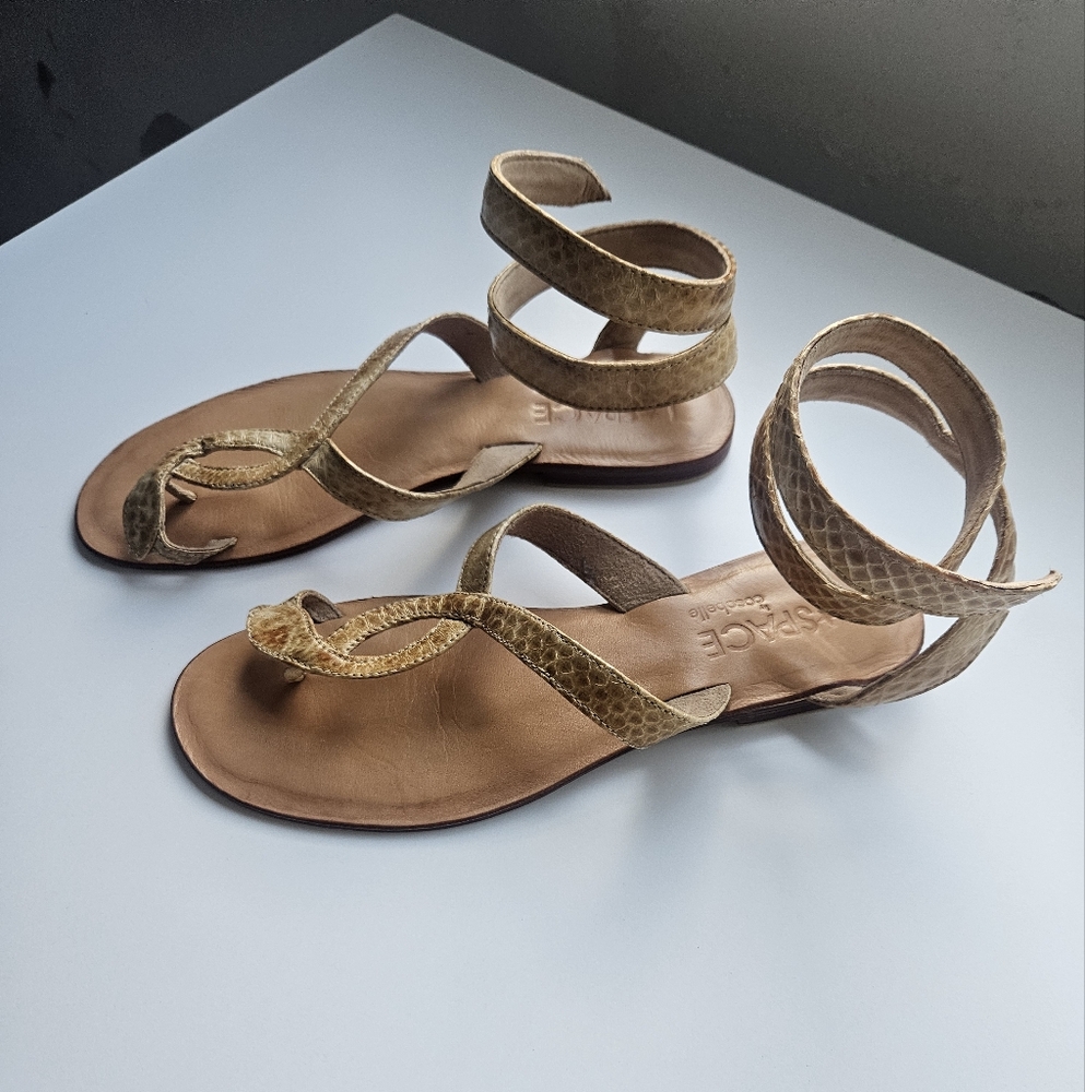 L*Space By Monica Wise × Cocobelle Snake Wrap Thong Flat Sandals - Picture 7 of 14